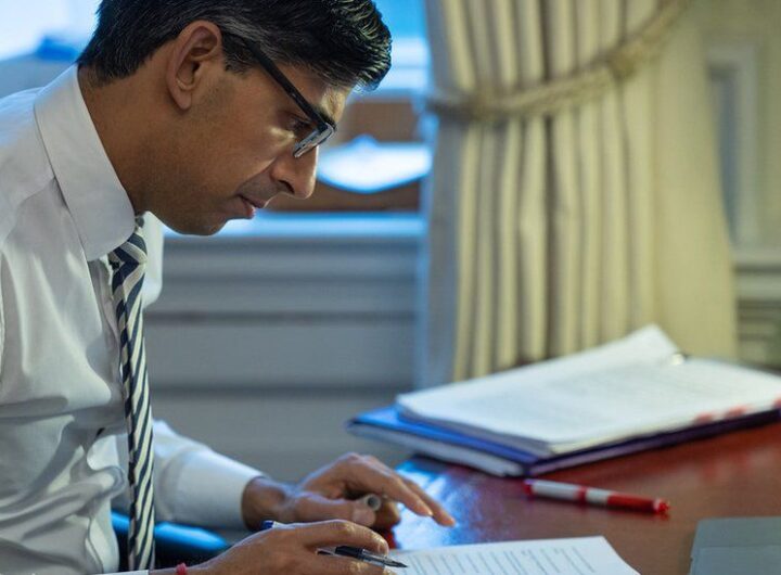 Rishi Sunak wants all pupils to study maths to age 18